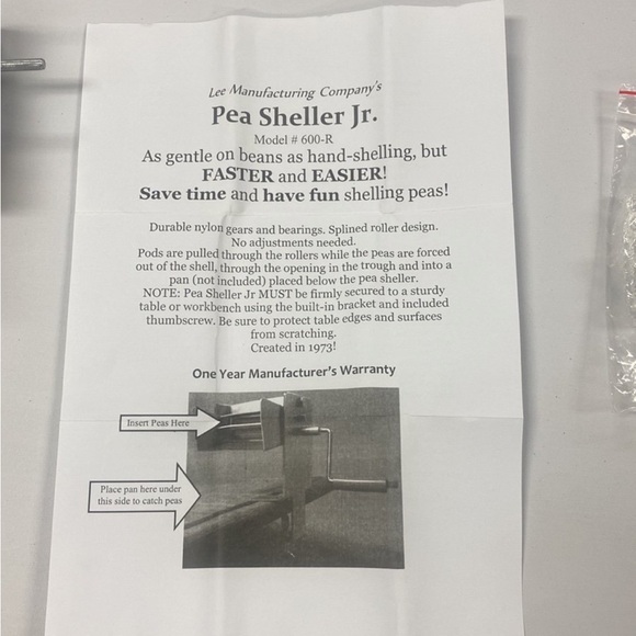 NWT PEA SHELLER JR with a Crown royal flask - Picture 5 of 9